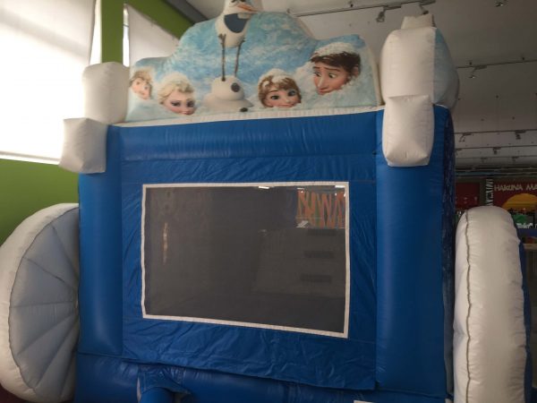 gonfiabile a tema frozen