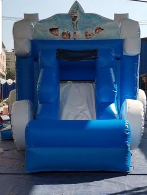 gioco gonfiabile a tema frozen