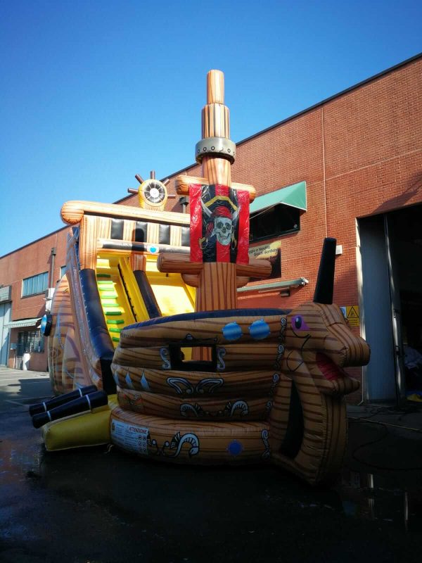 galeone gonfiabile usato