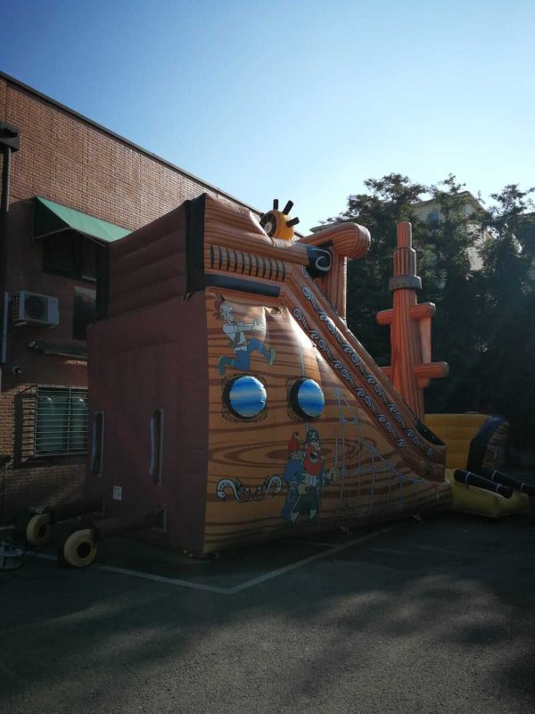 galeone gonfiabile usato