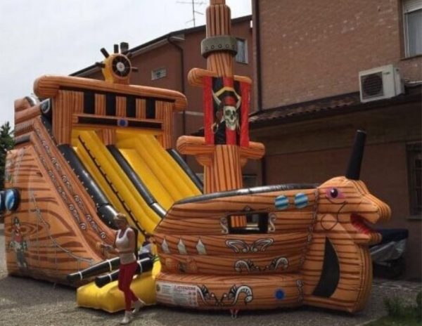 galeone gonfiabile usato scivolo