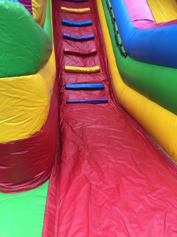 scivolo gonfiabile piscina