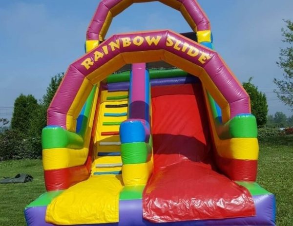 scivolo gonfibile usato